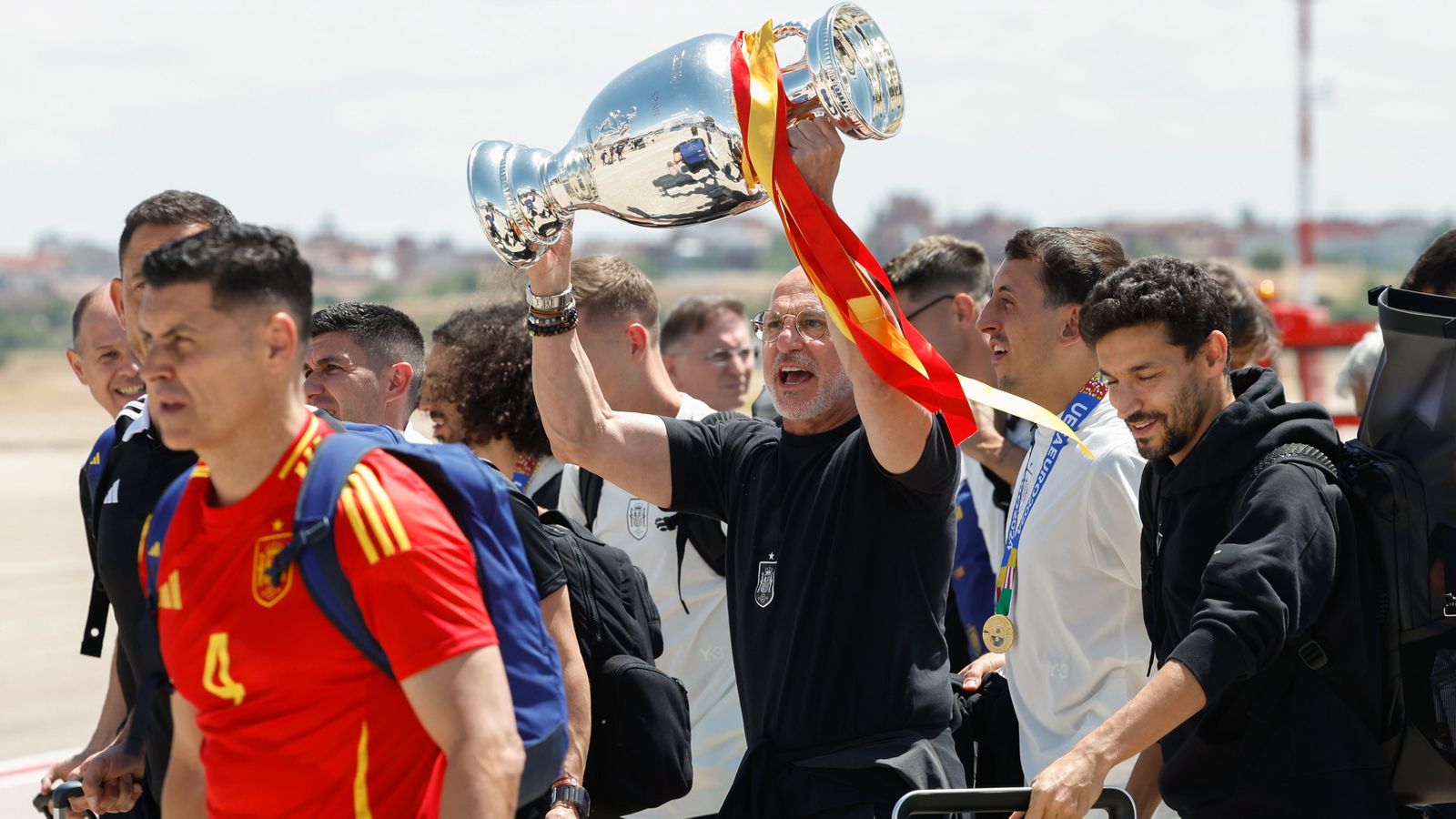 Selección llega a Madrid con la Eurocopa