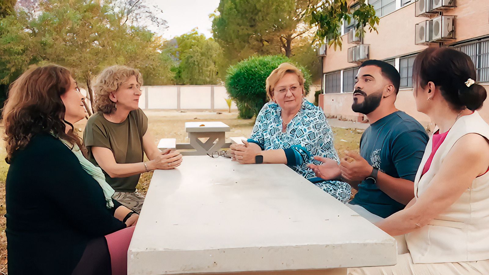 Sentimientos encontrados: el acoso sufrido por Manuel Jiménez en el instituto y el apoyo de sus queridas maestras