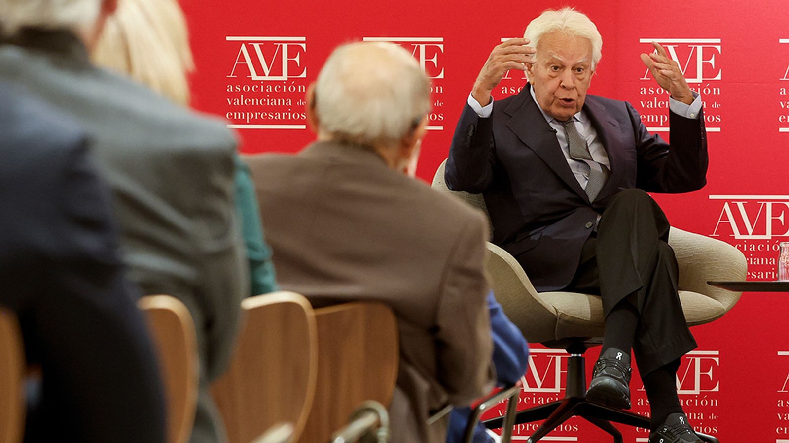 Felipe González pide elecciones este año