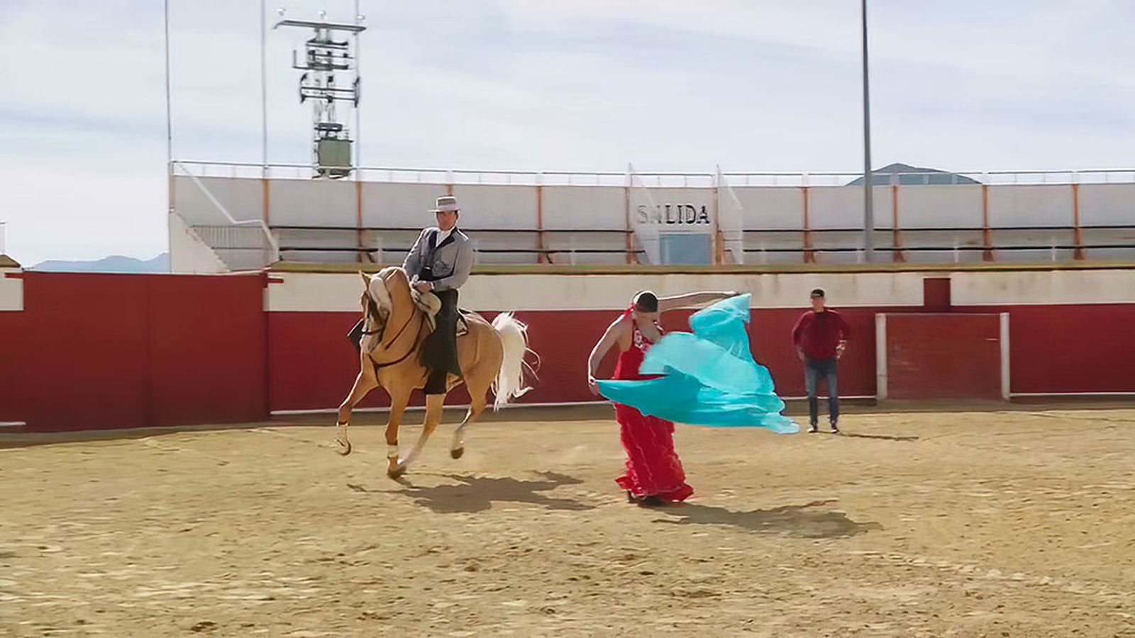 Cuando el rejoneo y el baile flamenco se funden en un espectáculo