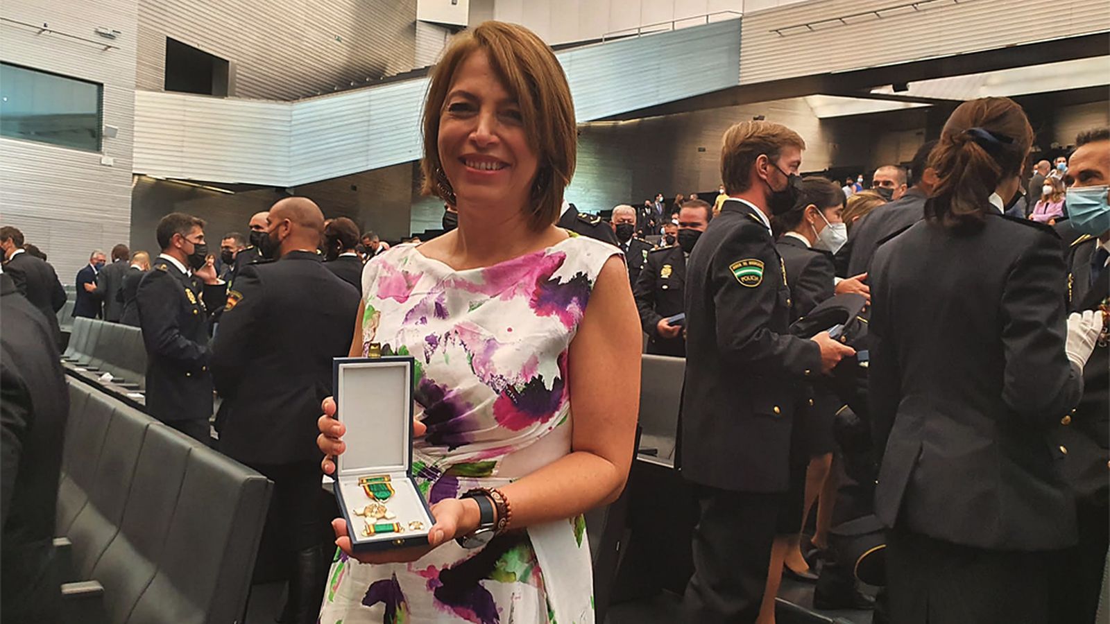 Mabel Premio Policía Foto 1