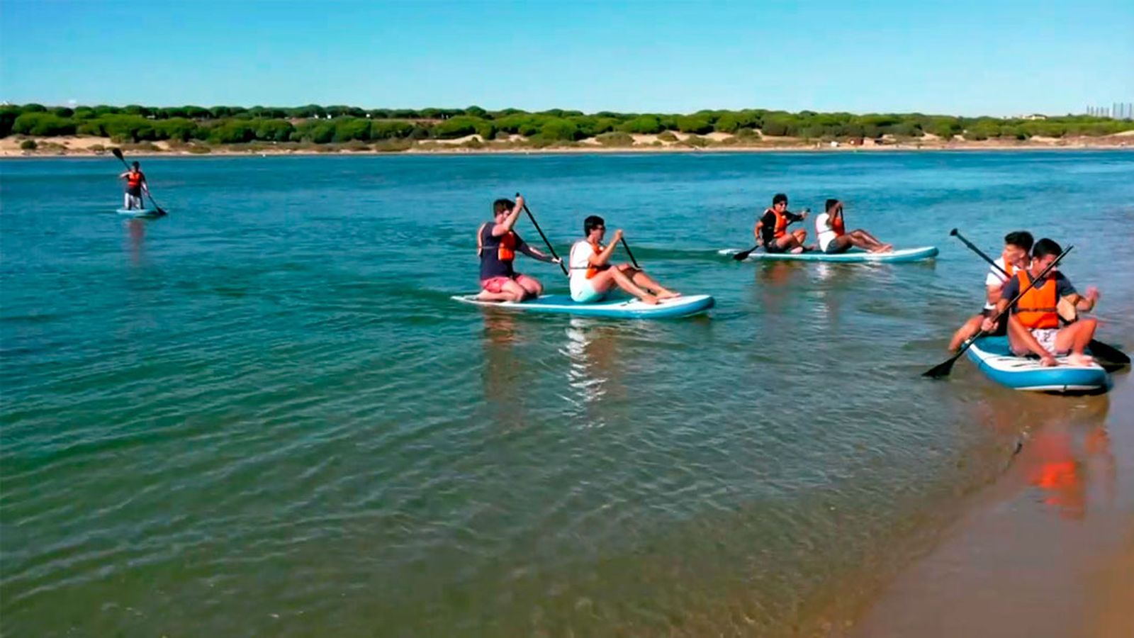 Disfrutamos de una ruta en paddle surf hasta la punta de la Flecha en El Portil