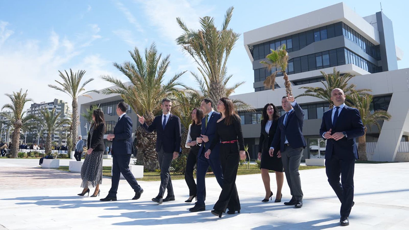 Moreno inaugura el proyecto de abrir Almería al mar