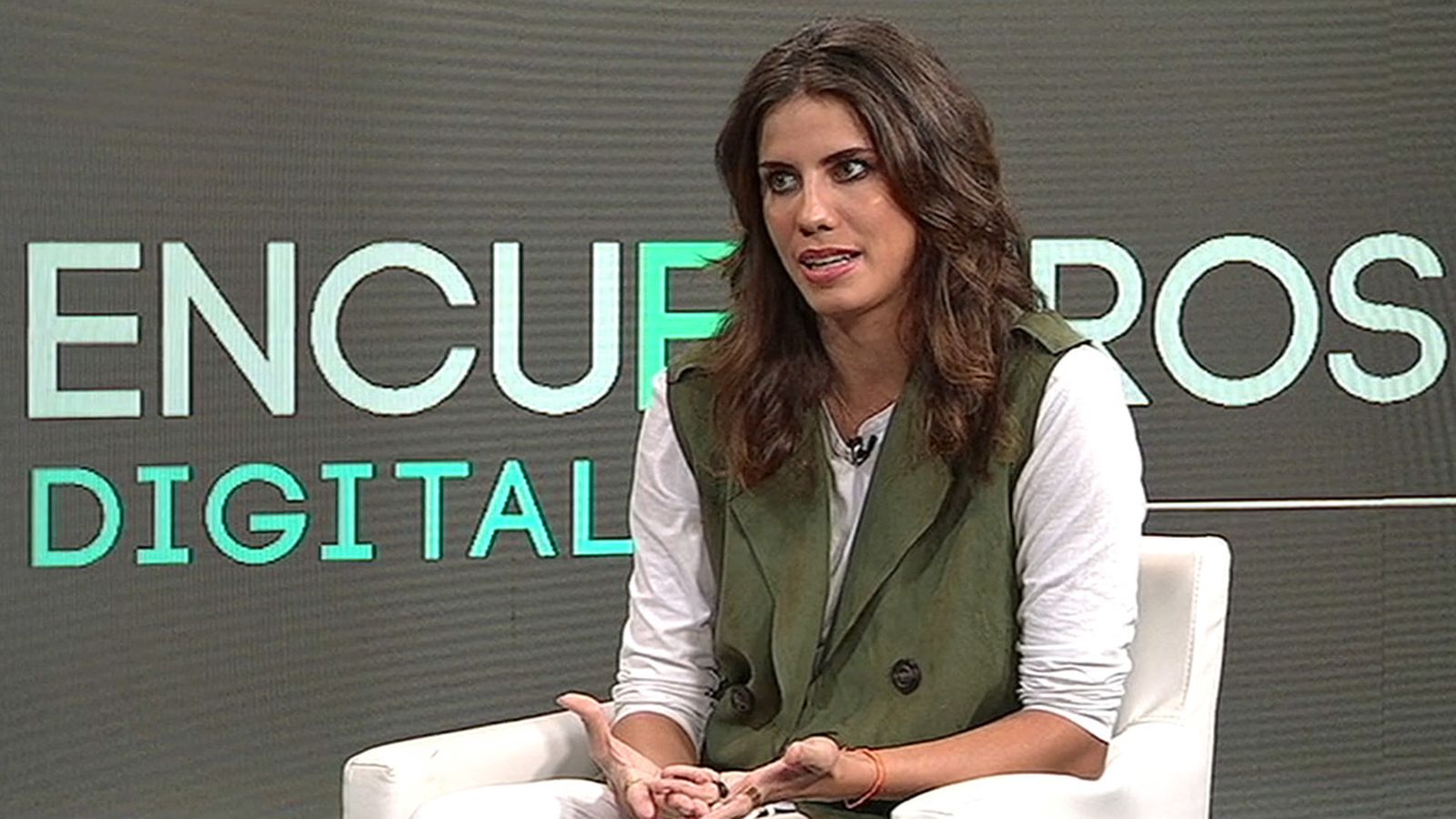 ENCUENTROS_ENTREVISTA LOURDES MOHEDANO