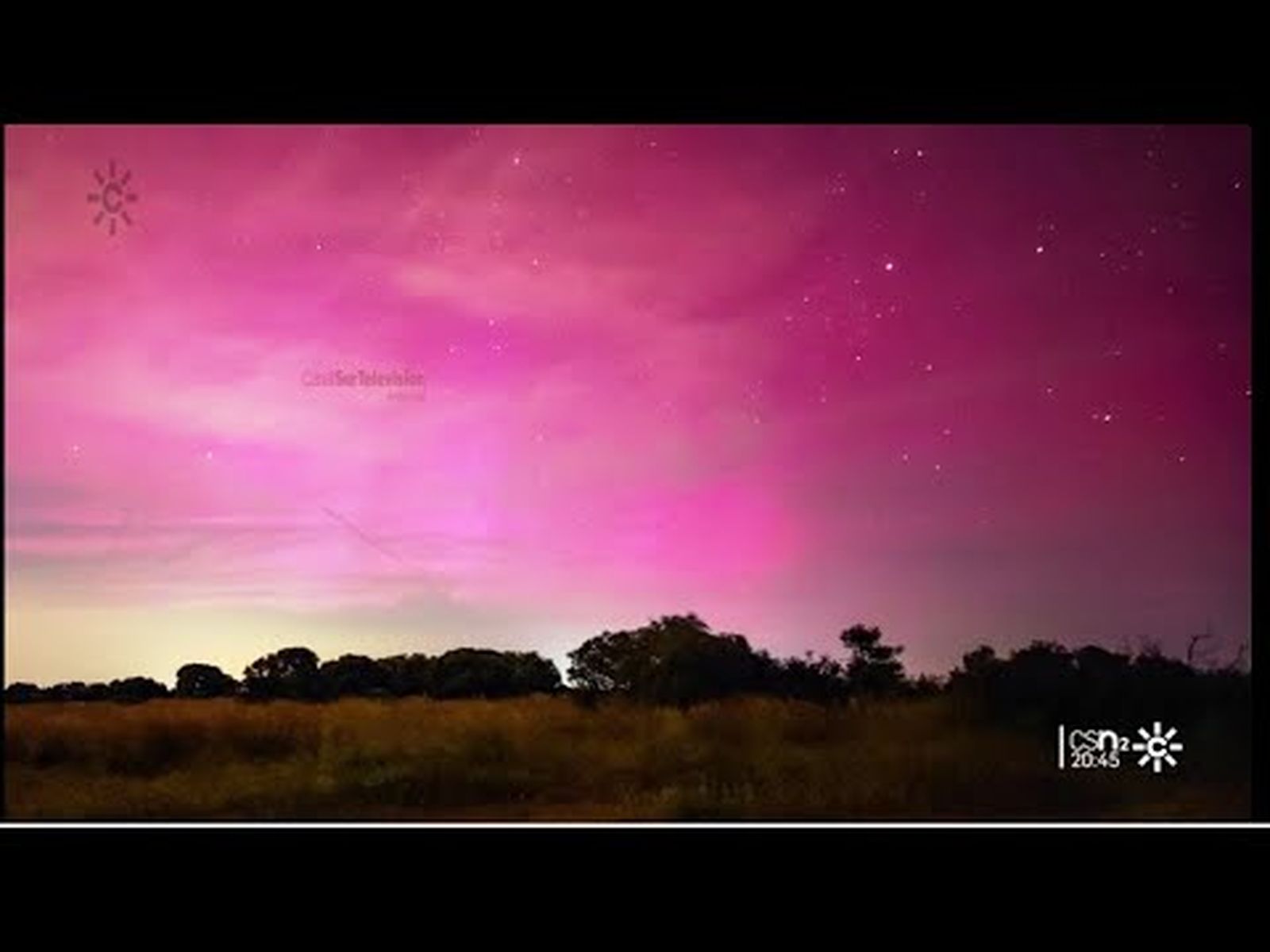 Gran aurora boreal alumbra los cielos de Andalucía