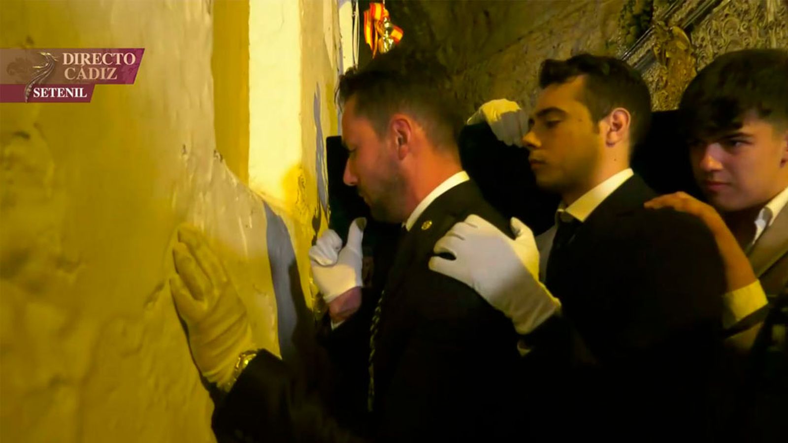 Semana Santa viernes santo noche setenil virgen pared 1024x576