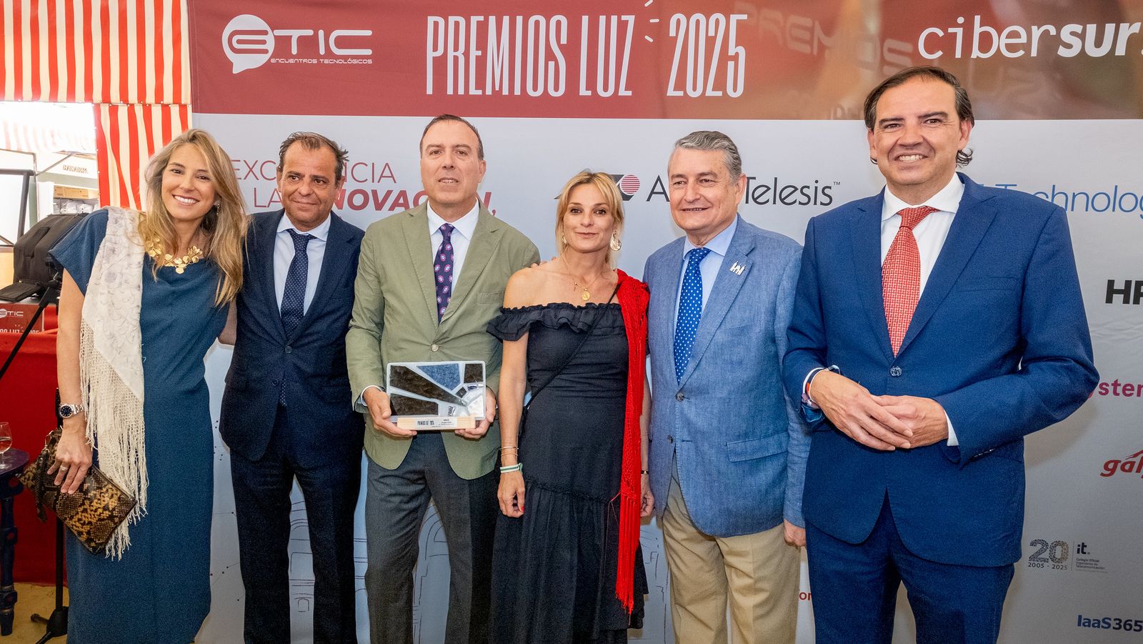 PREMIOS LUZ 2