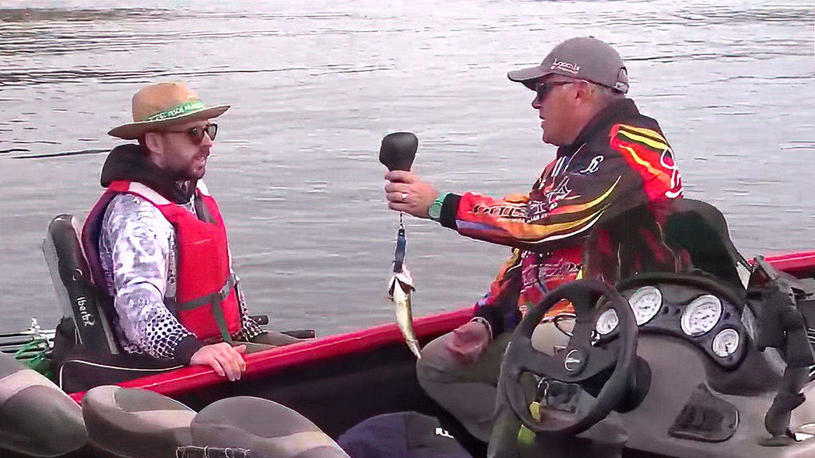 Pesca solidaria contra el cáncer en el embalse de Yeguas