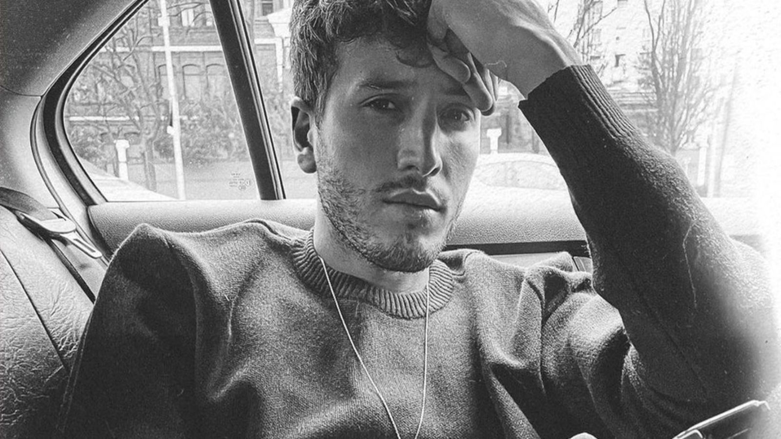 Sebastian Yatra adios
