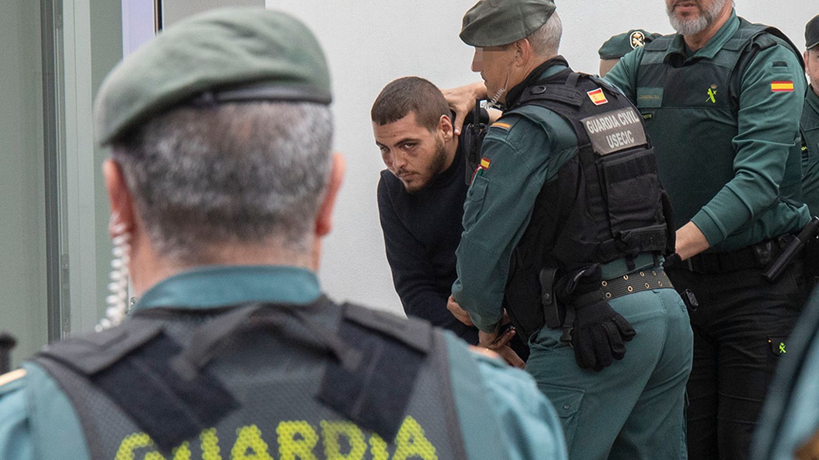 Narco Barbate entrando juzgados