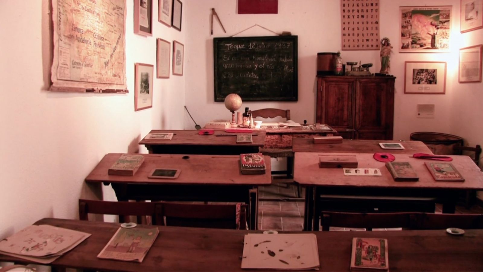 Documental La derrota de las aulas 2