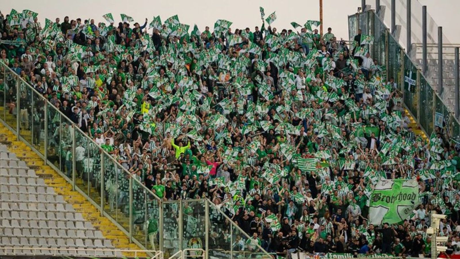 afición Betis en Fiorentina