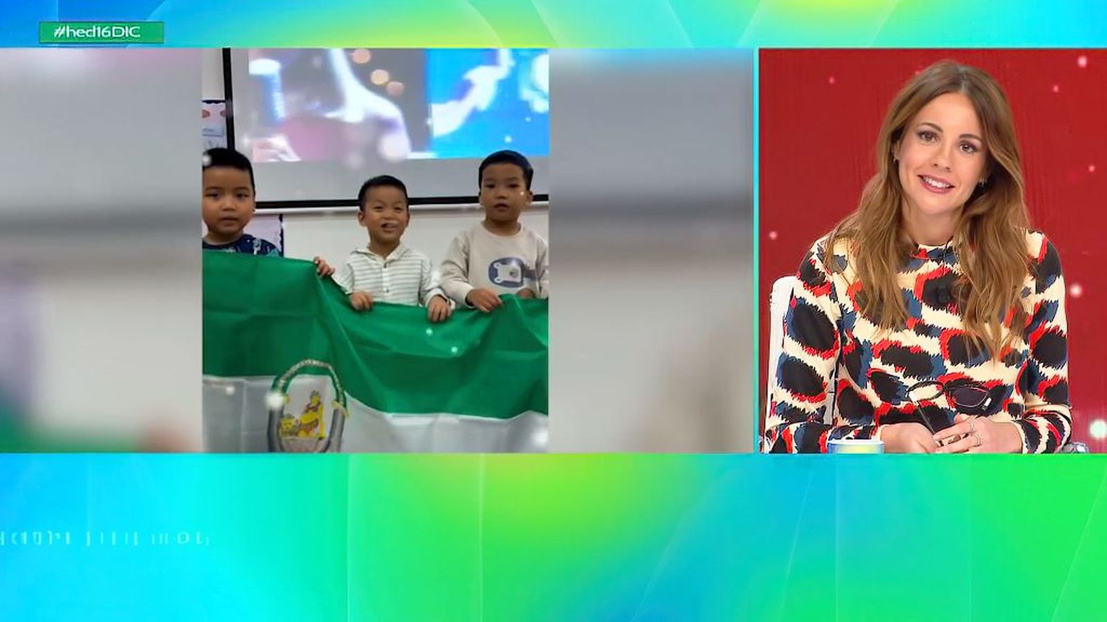 Un profesor malagueño enseña a sus alumnos en Vietnam a cantar el villancico de Canal Sur