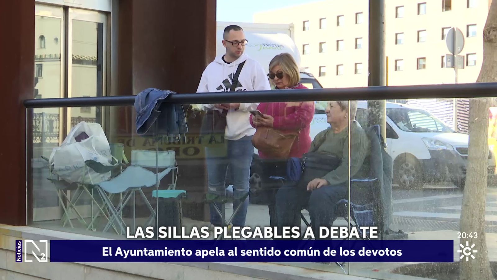 Sillas plegables en la Semana Santa de Málaga