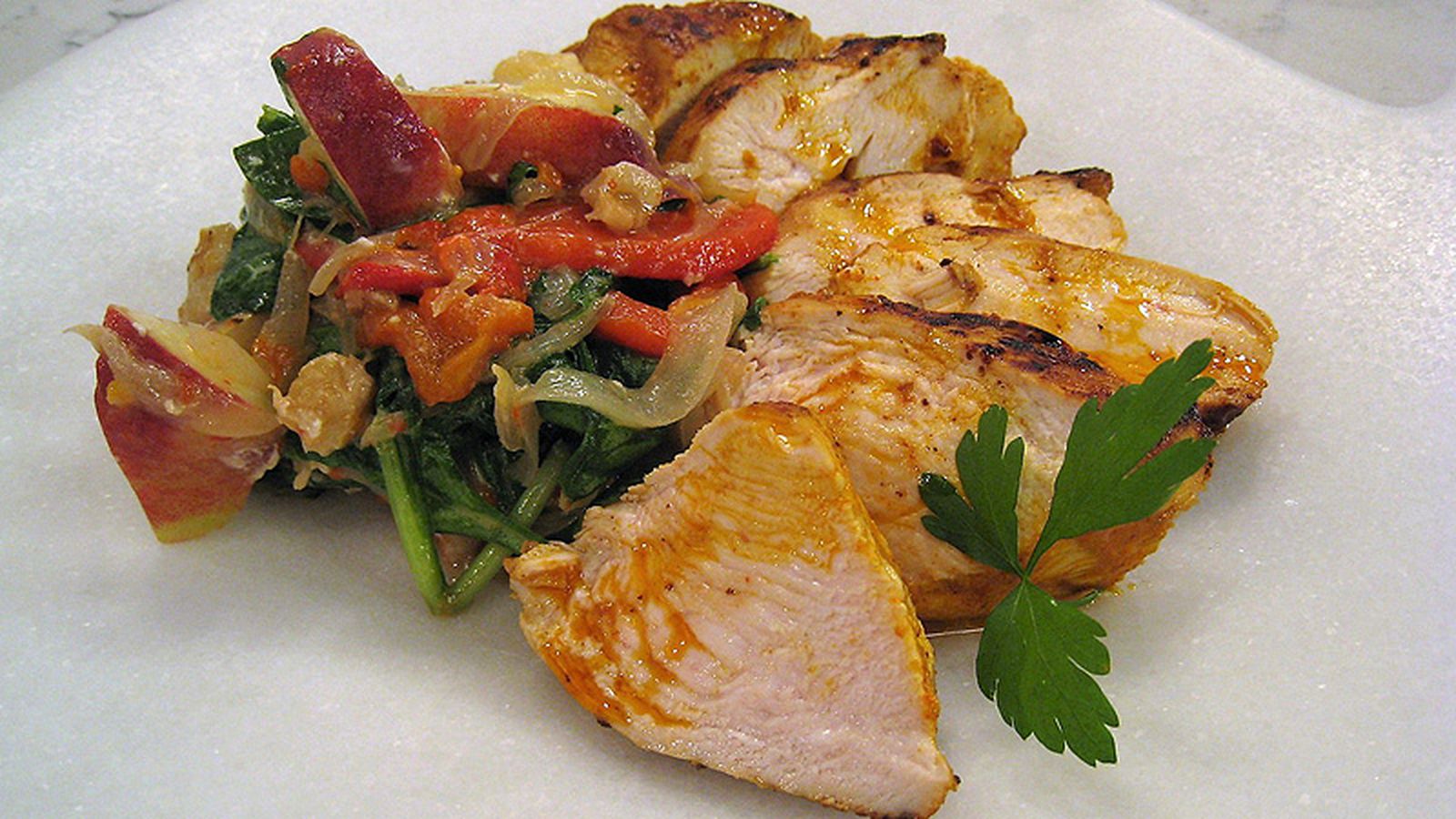 cometelo 28 junio pollo en adobo con pimientos