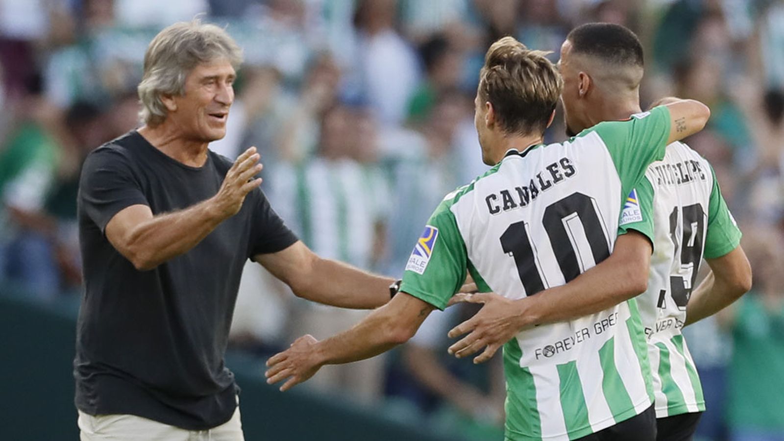 El Betis celebra el gol