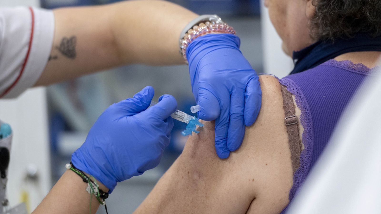 En Andalucía la vacuna del Herpes Zóster se administra gratuitamente a la población de 65, 66 y 67 años.