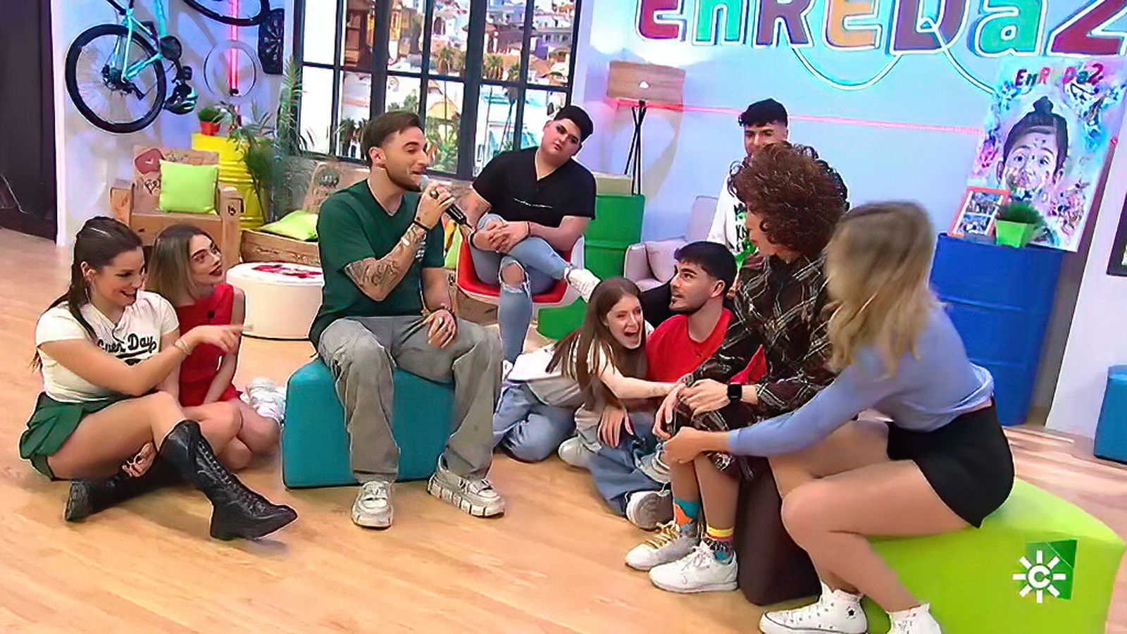 Lucas Curotto nos canta, en directo, 'Corazones rotos'