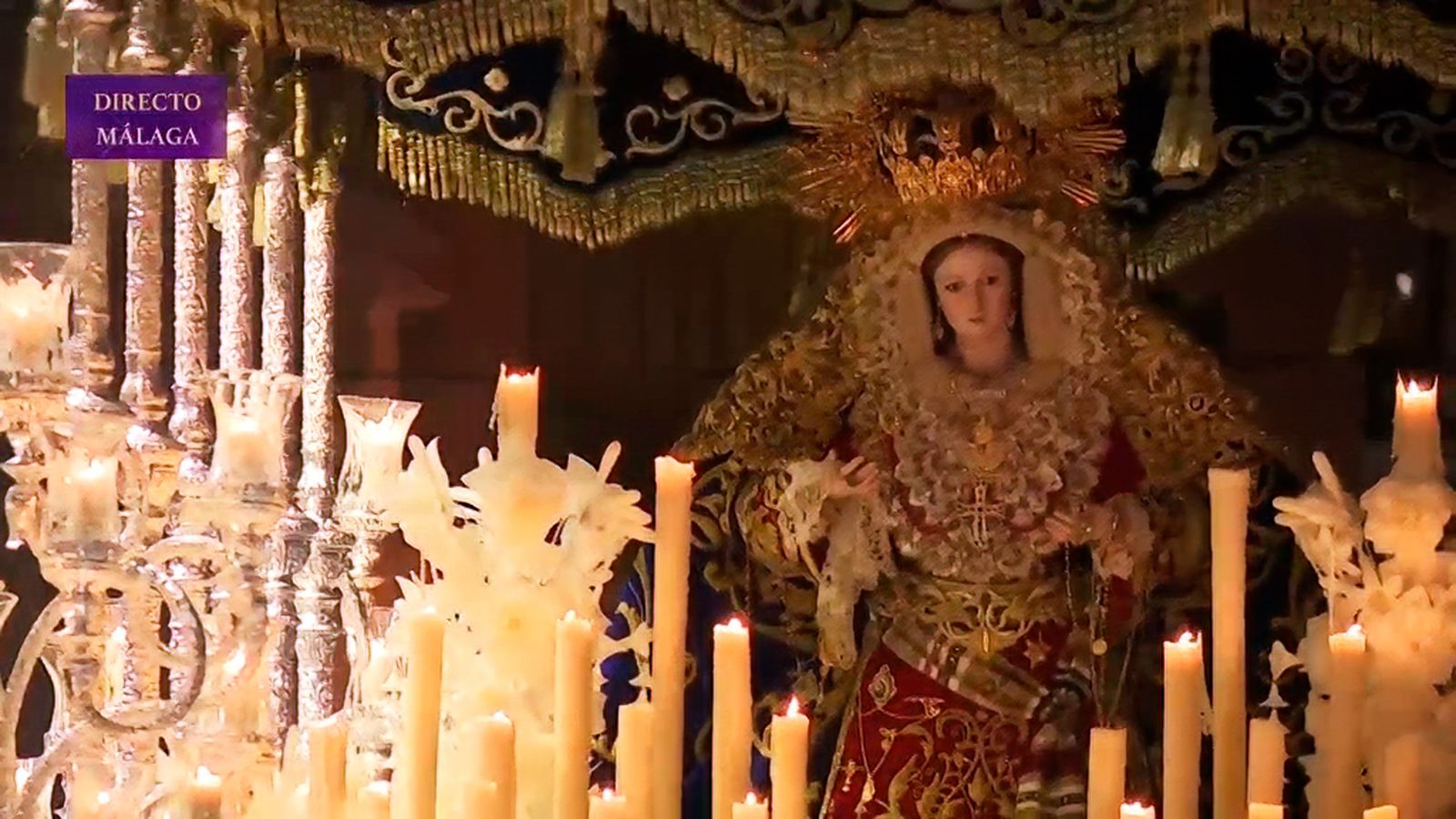 La Virgen del Rocío deslumbra en su recorrido por Málaga
