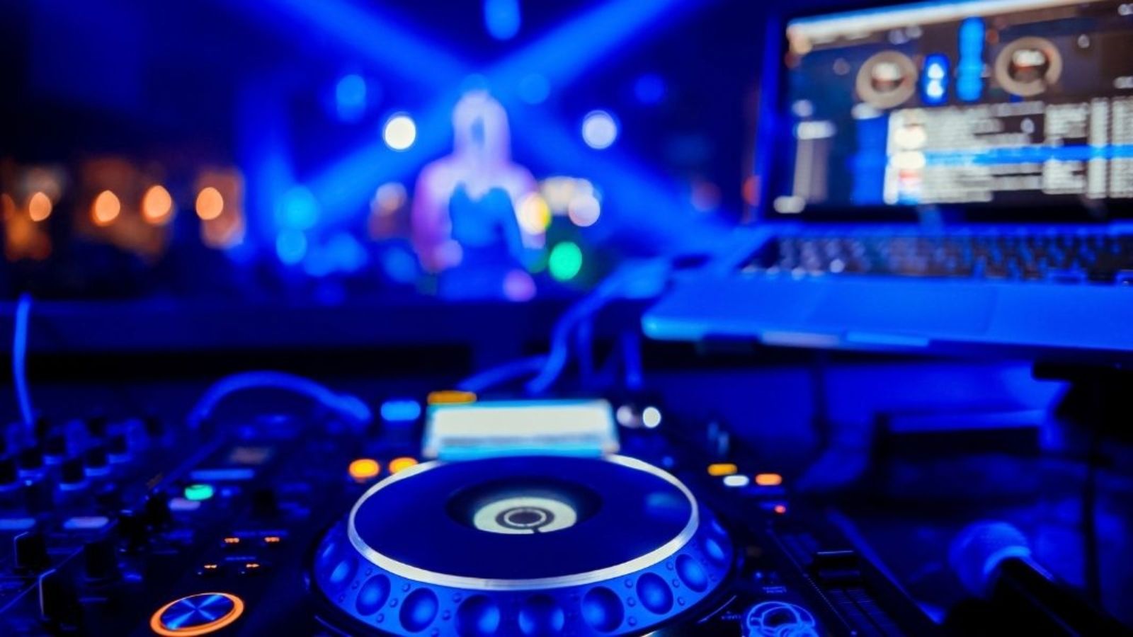 Reportaje DJ, "Tesis"