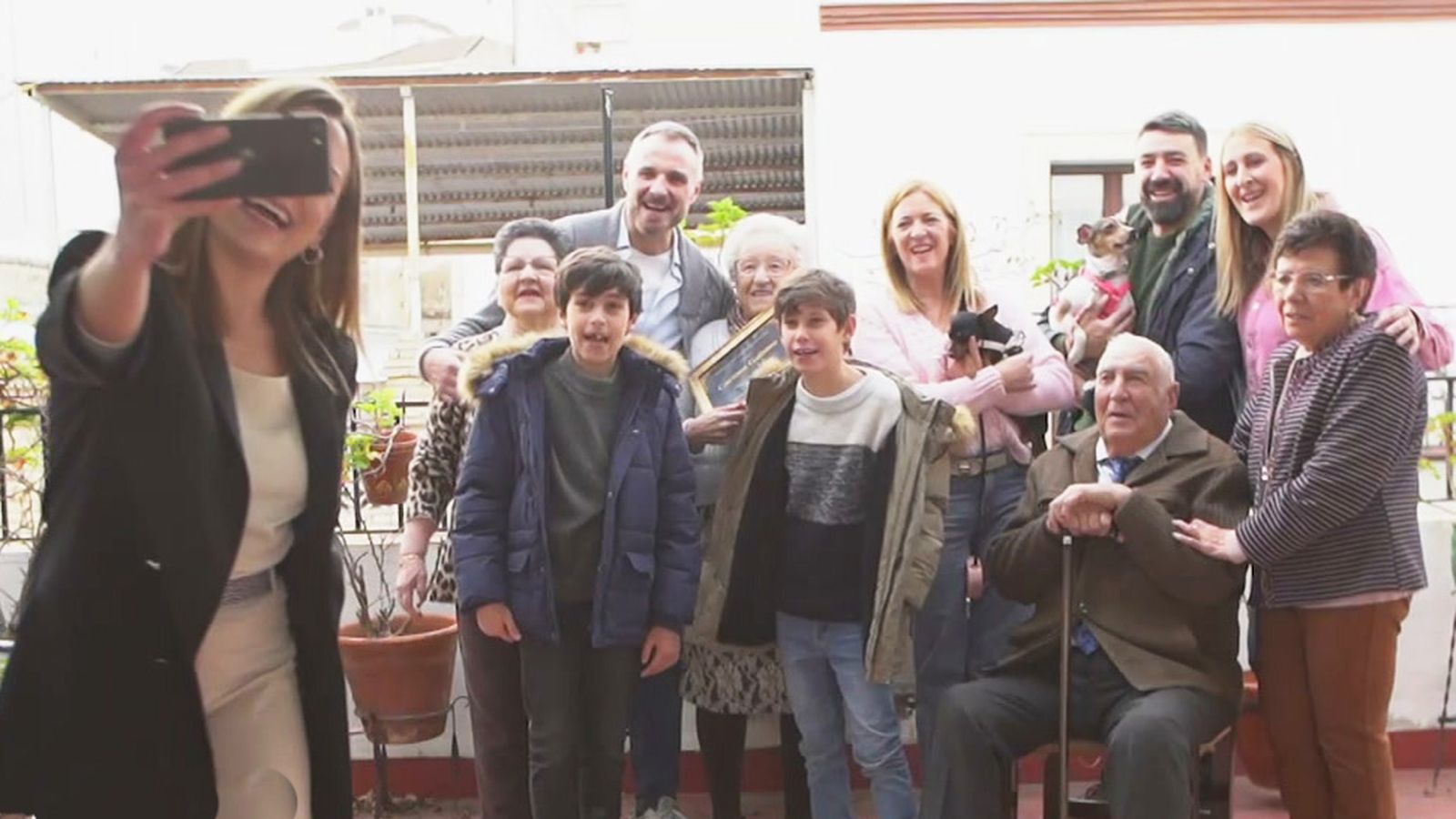 Centenarios 1024x576 Carmen Galisteo foto familia
