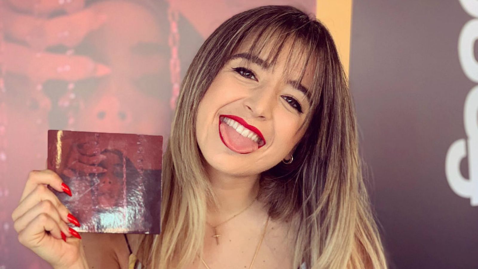 lola indigo firma malaga