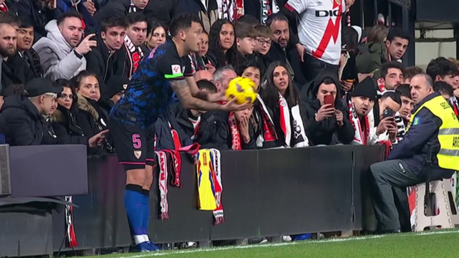 Ocampos dedo en el culo