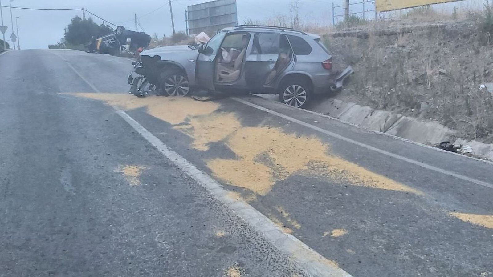 coche embestido algeciras policía herido