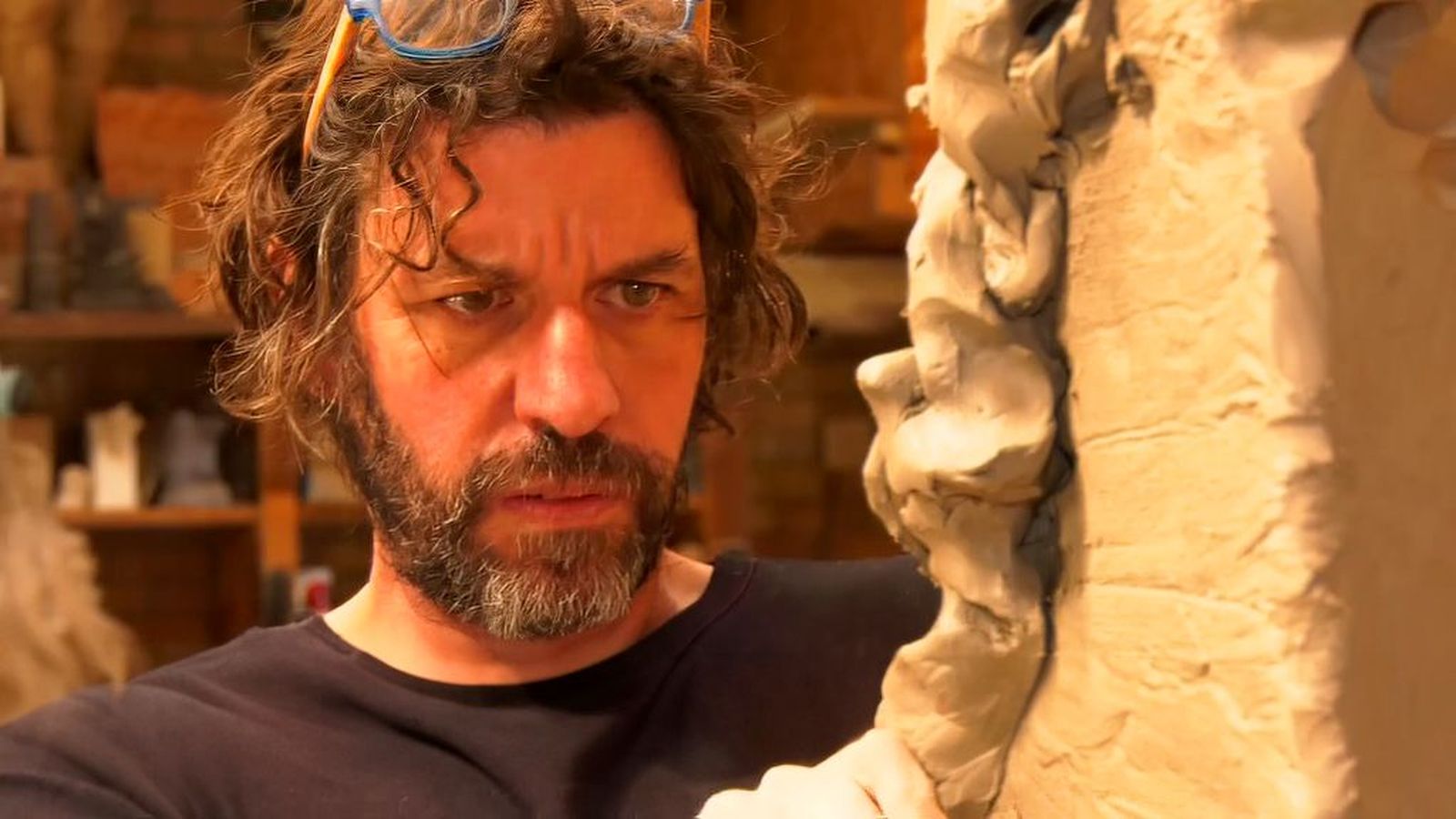 Martín Lagares, Bandera de Andalucía: del barro a los 14 años a esculturas por toda España