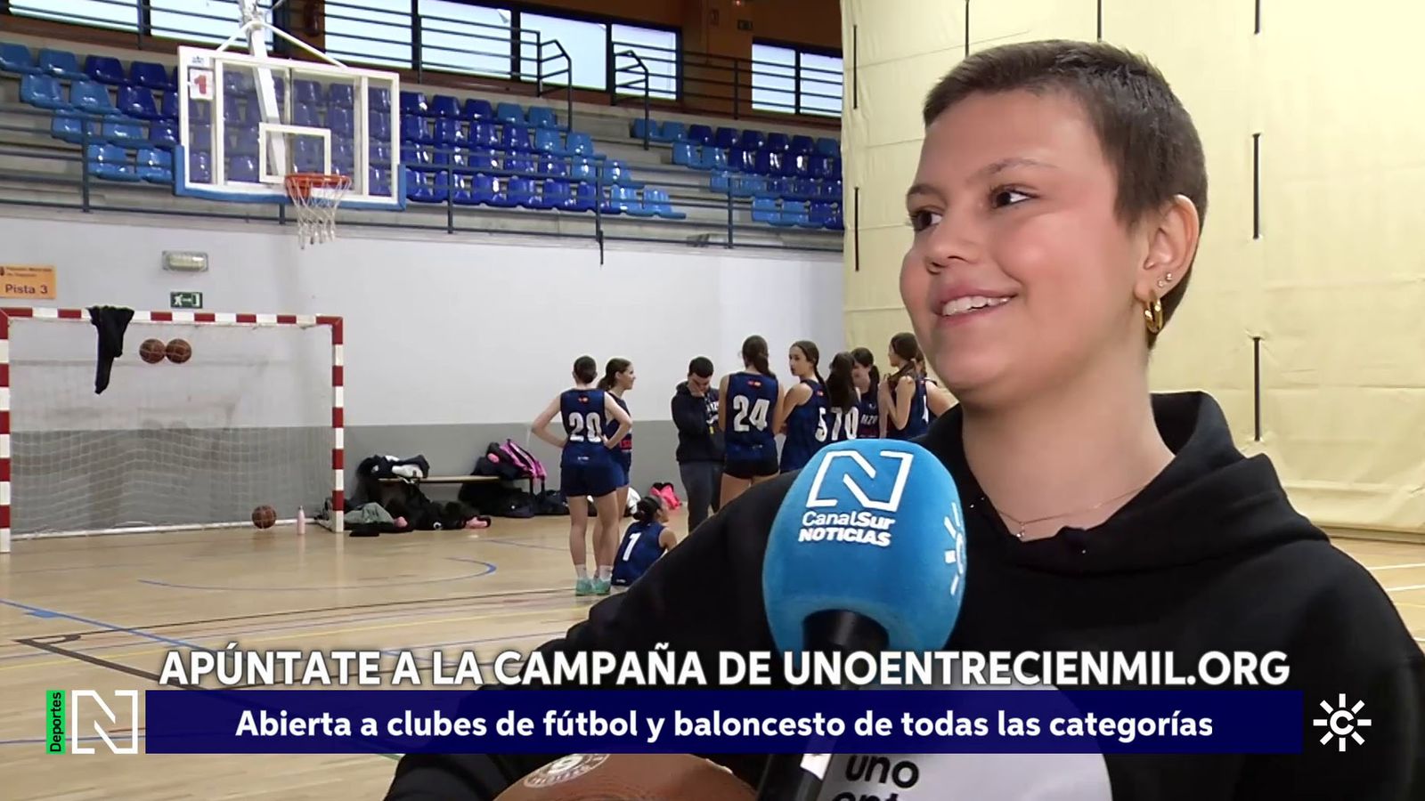 Elena, protagonista de la campaña goles y canastas contra el cáncer infantil