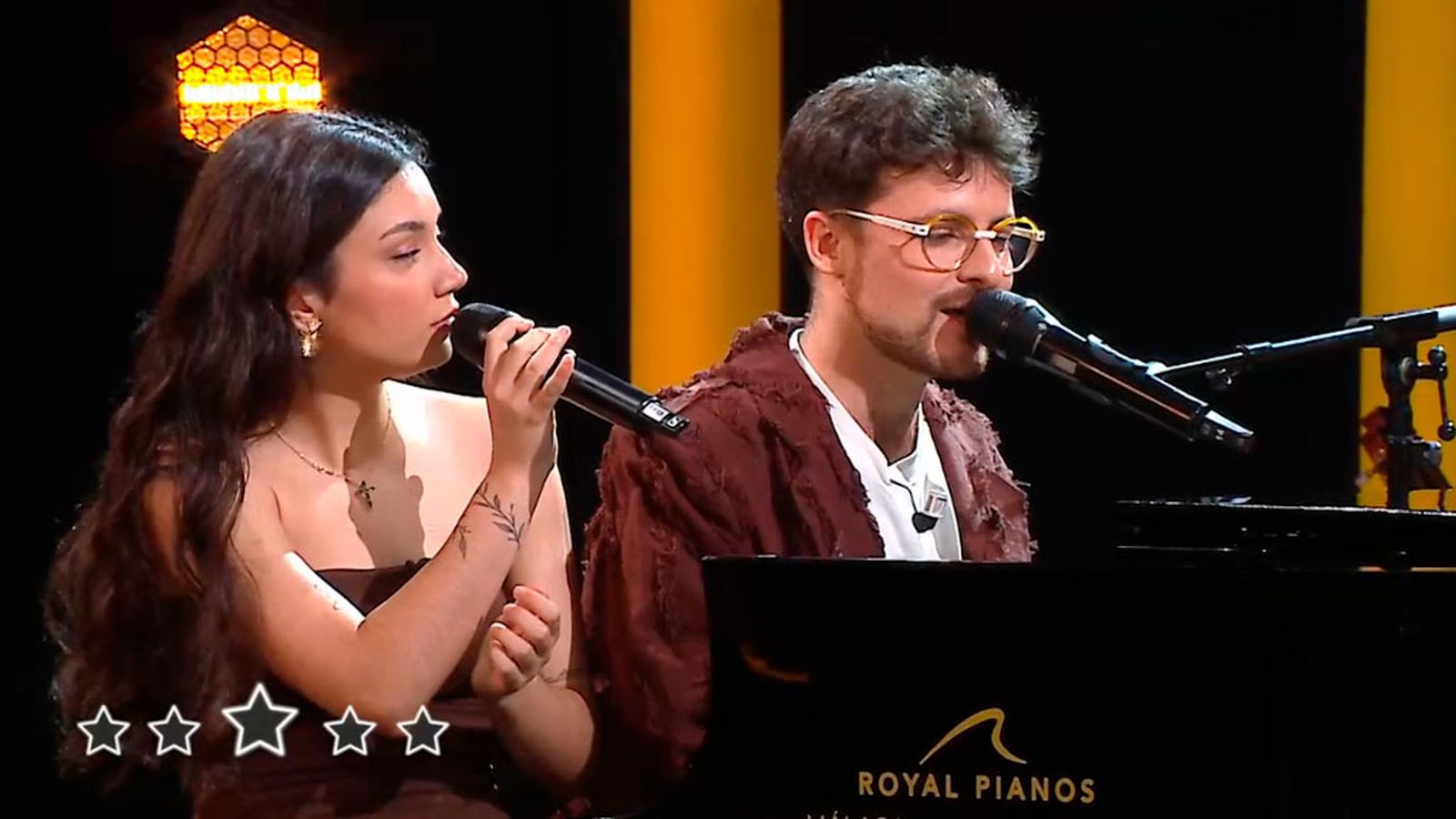 Ainara Romero y Nazario Guerrero emocionan con el oscarizado tema 'Shallow'