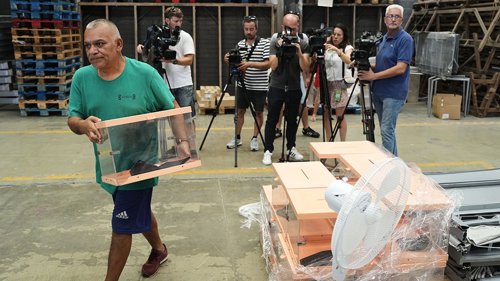 Primeras elecciones generales en plenas vacaciones