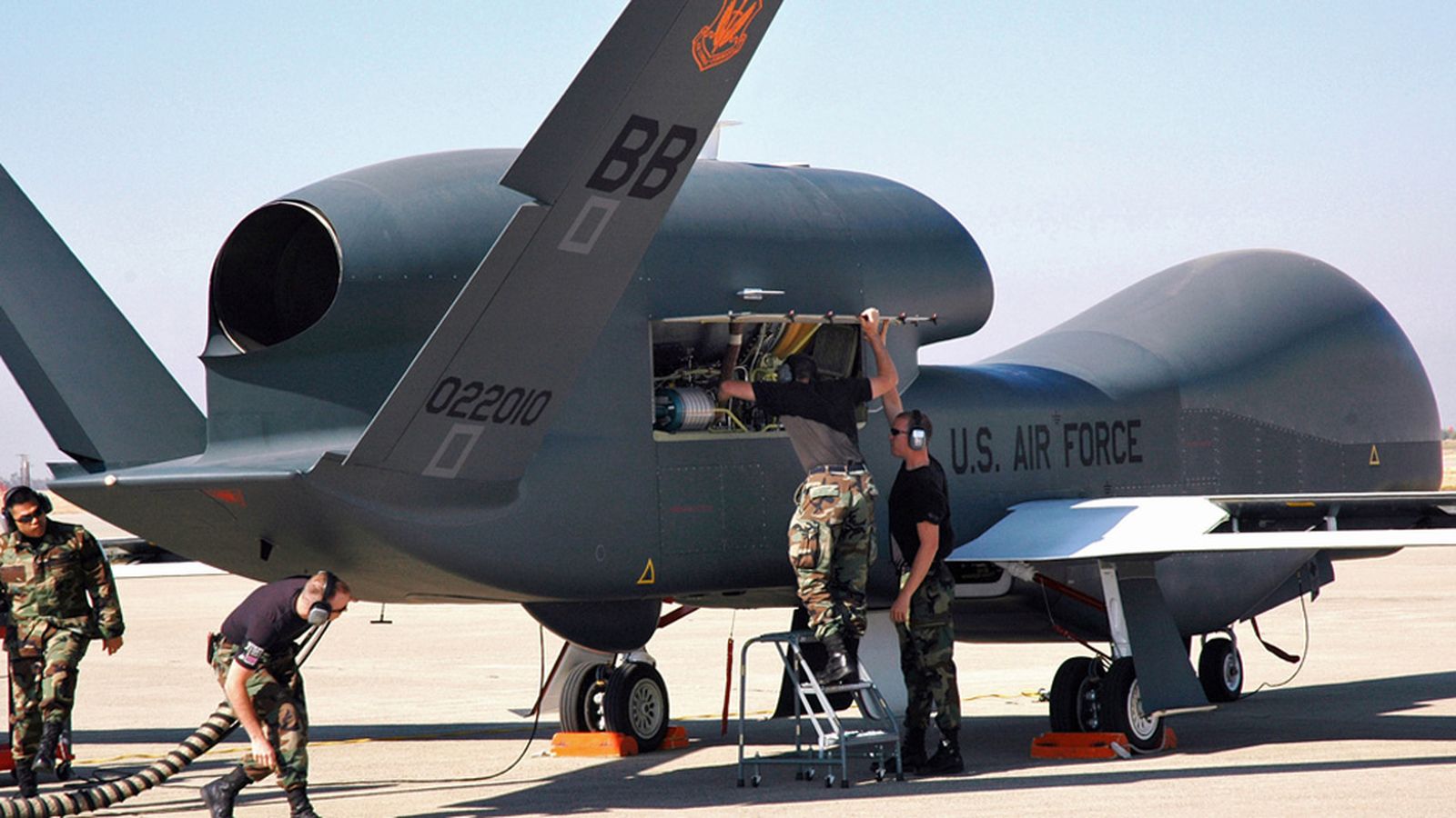 Avión dron 1024