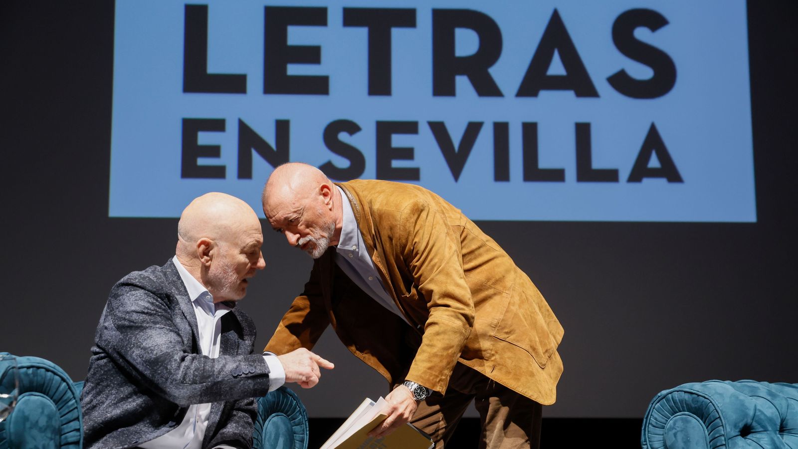Arturo Pérez Reverte y Jesús Vigorra