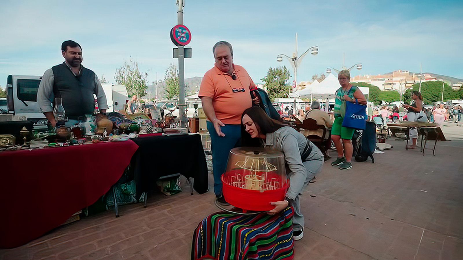 Descubriendo tesoros en el mercadillo de Fuengirola