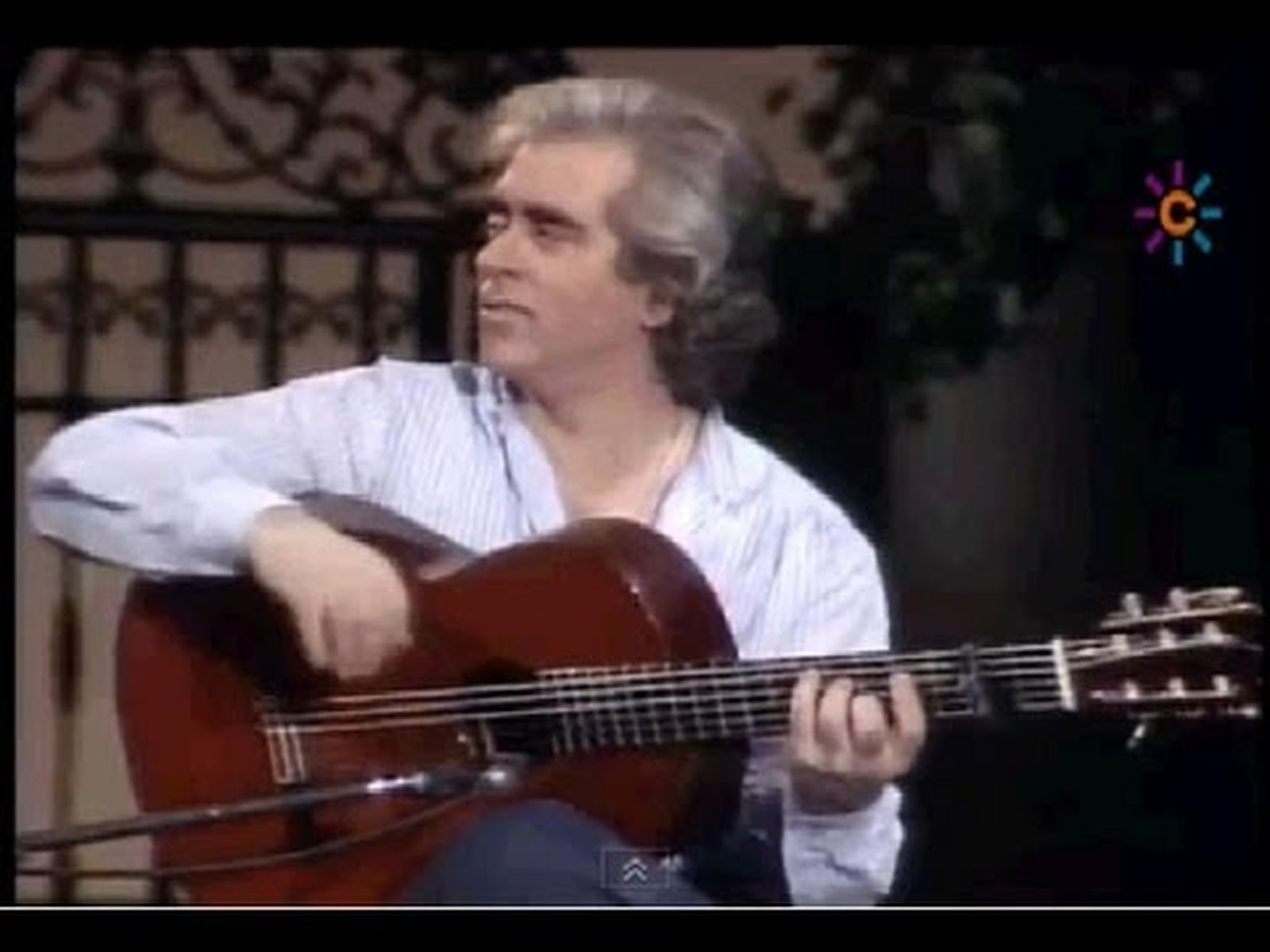 Manolo Sanlúcar interpreta las alegrías "Puerta del Príncipe" | Flamenco
