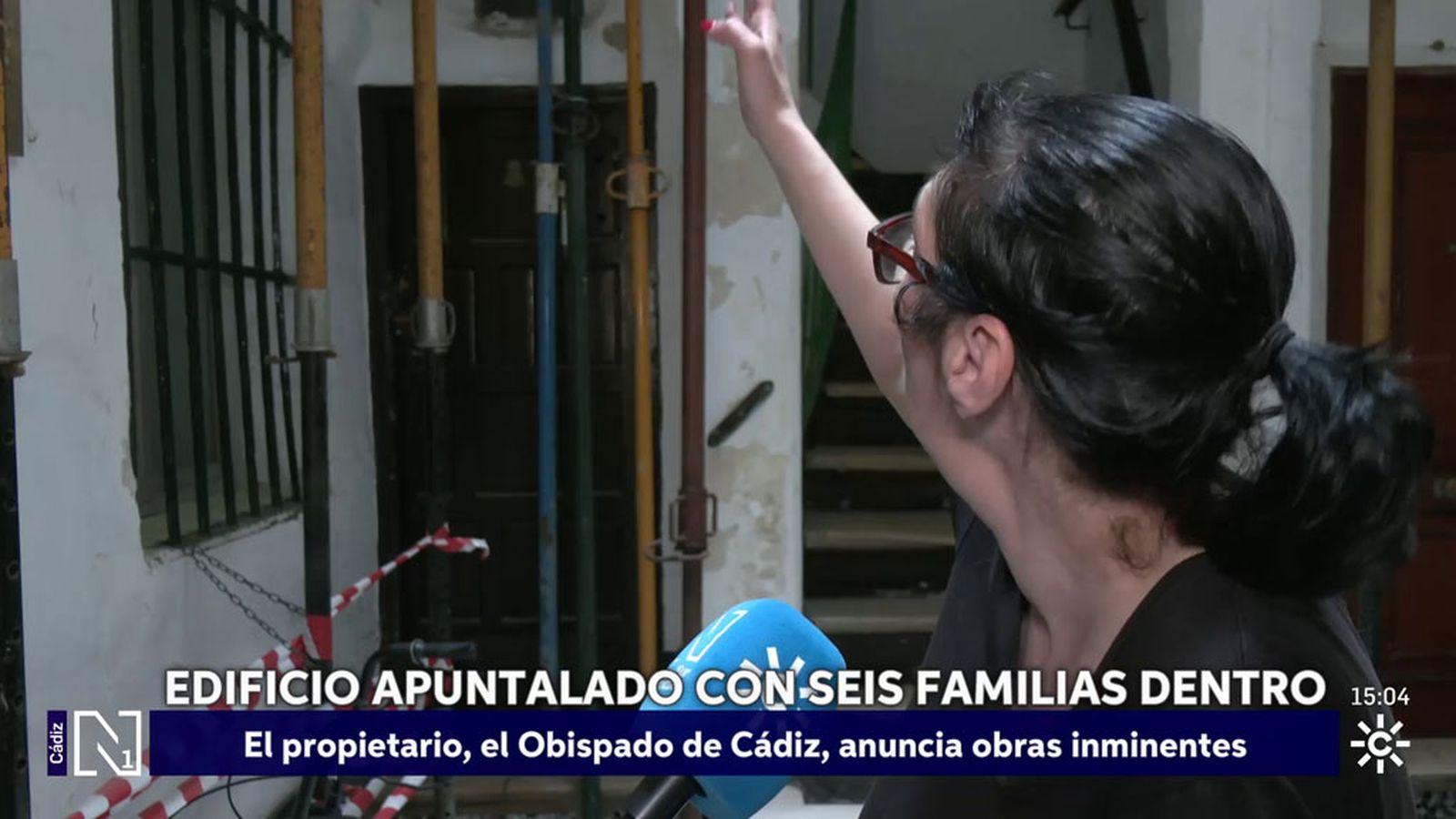 Seis familias de Cádiz viven bajo la amenaza de derrumbe de sus casas