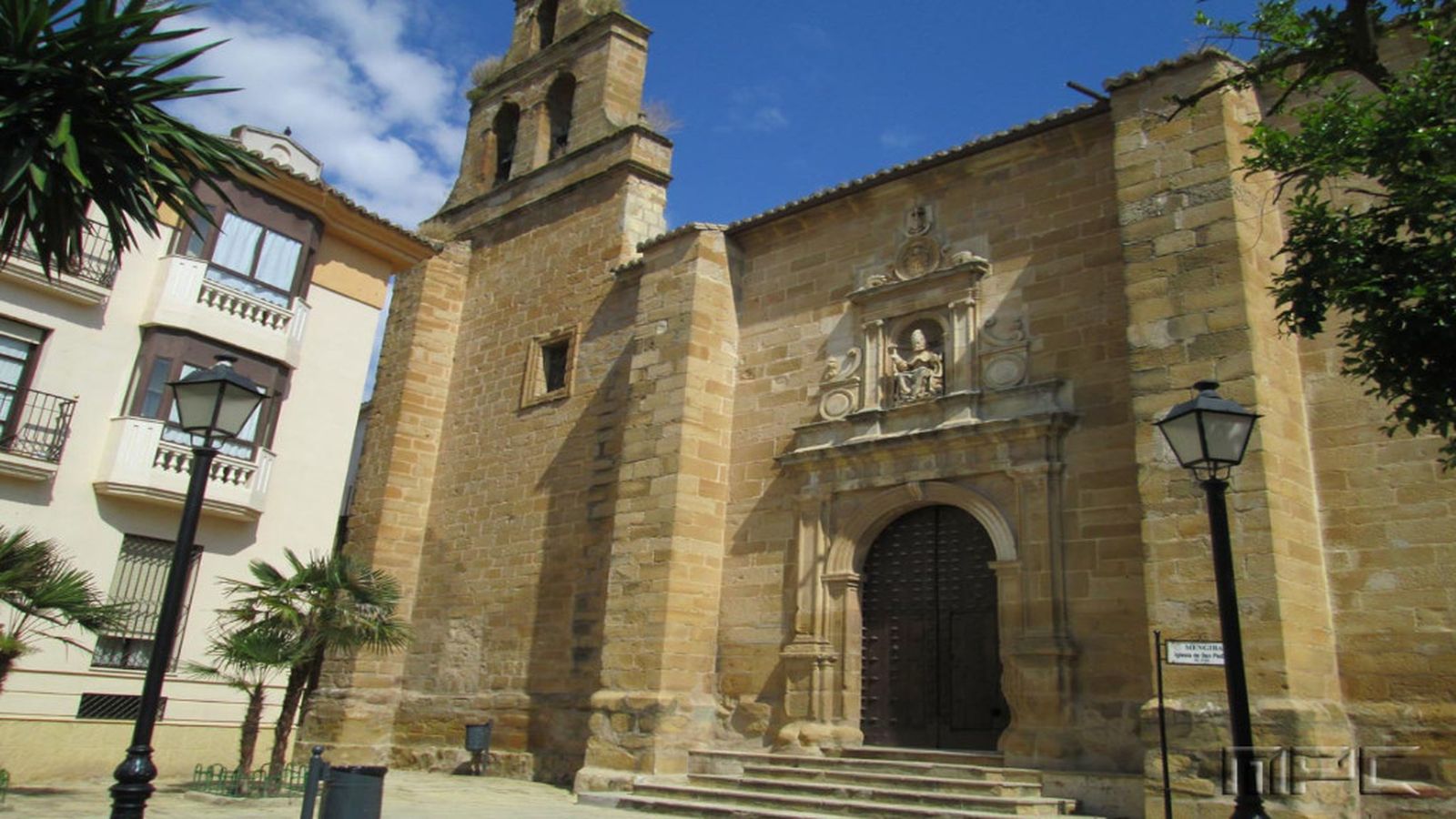 iglesia de san pedro apostol mengibar