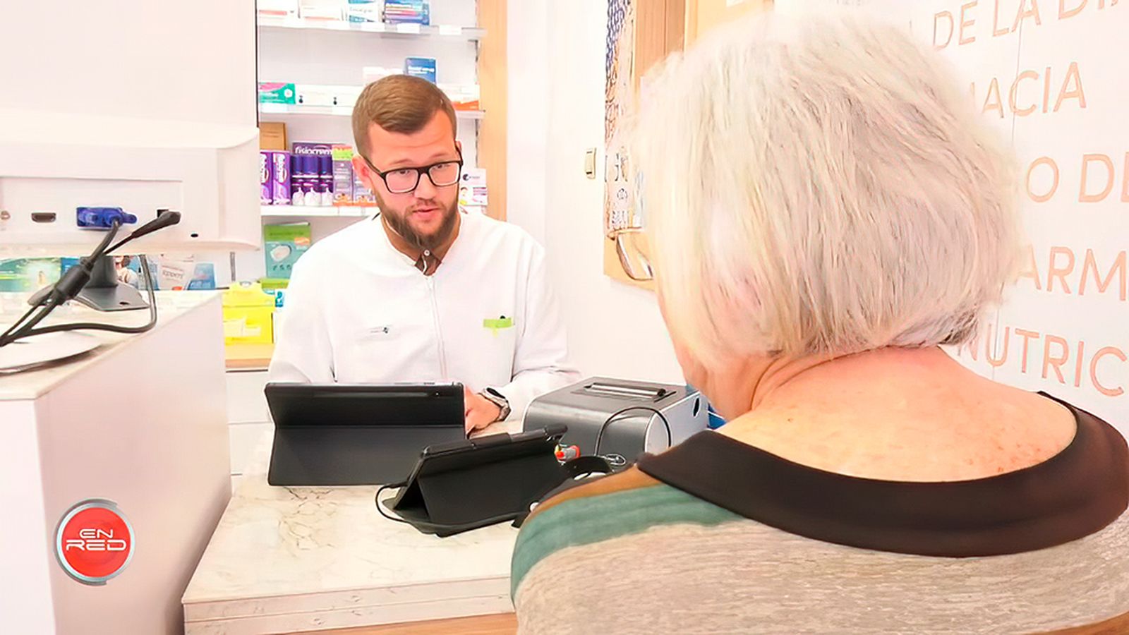 El farmacéutico de Huelva premiado por aplicar la inteligencia artificial a su farmacia