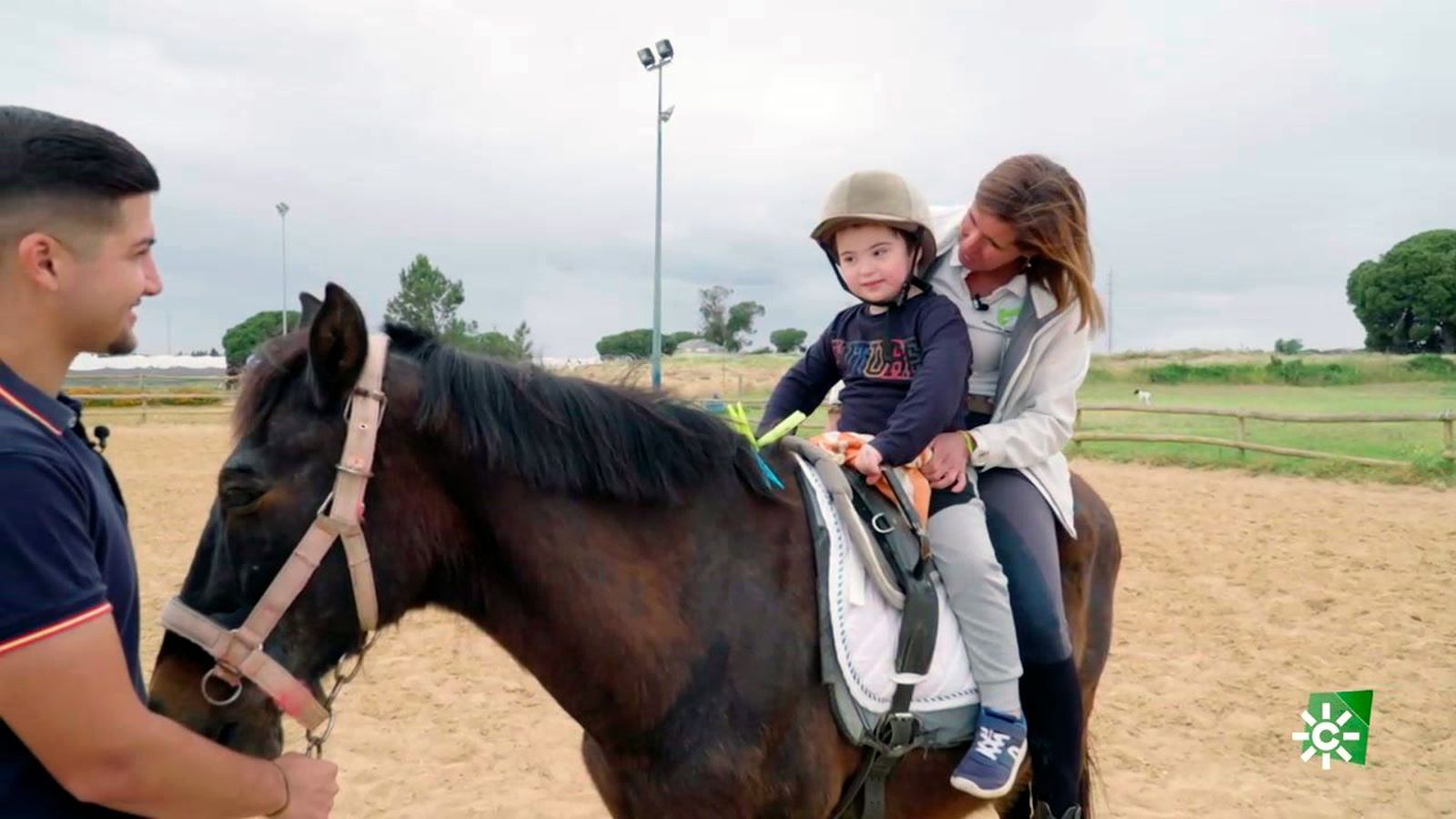 Equitación terapéutica en Lepe con Lorena Rivera