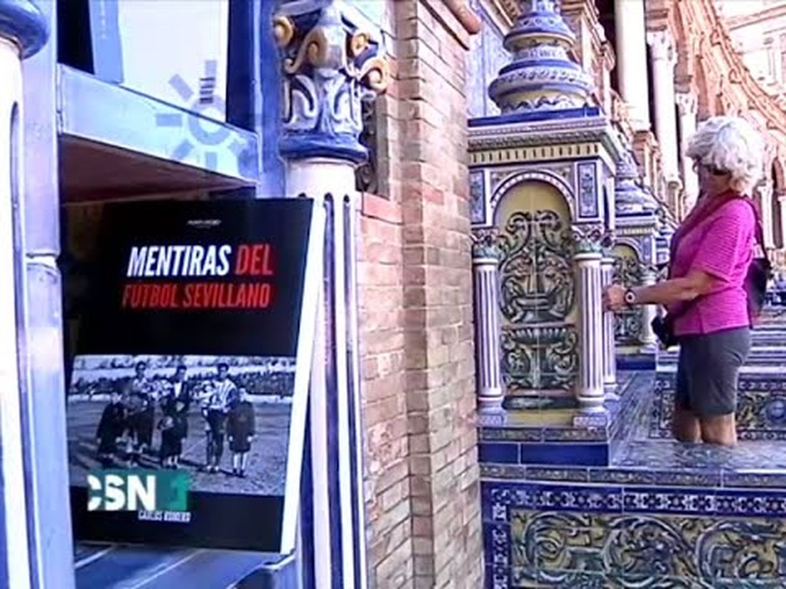 La Plaza de España de Sevilla se convierte en Biblioteca al aire libre