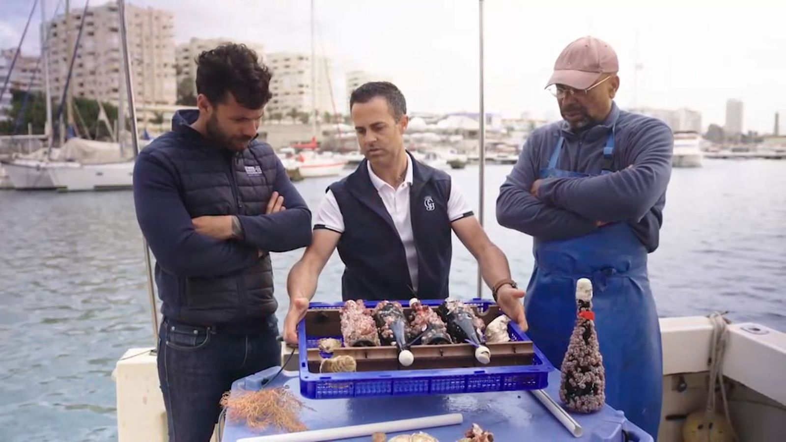 Descubrimos un vino envejecido y refermentado en el fondo del mar en Estepona