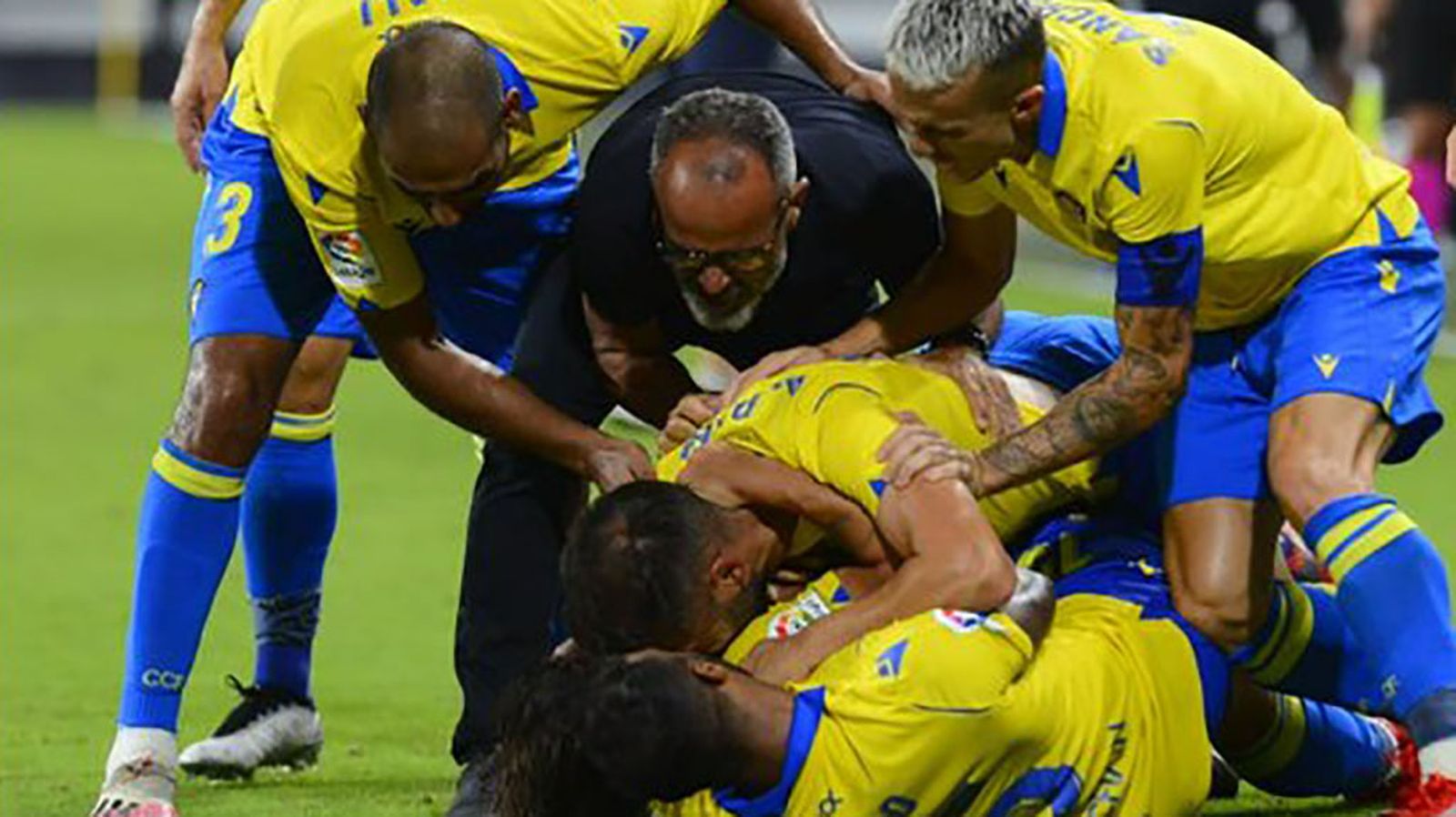 El Cádiz empata en el estreno del Mirandilla