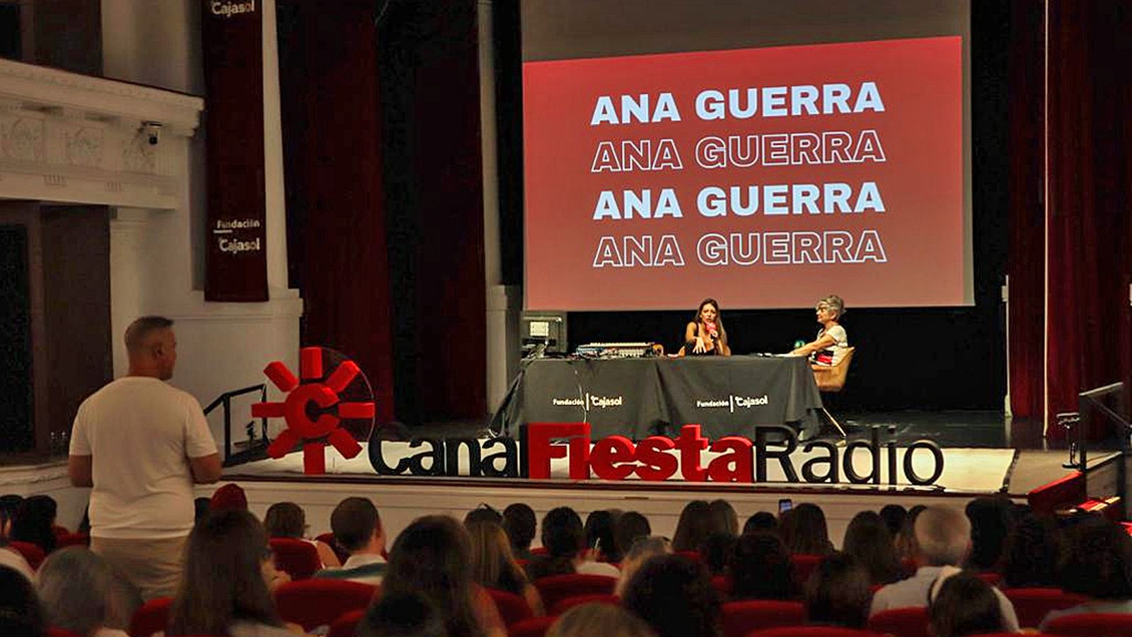 COMUNICACIÓN ANA GUERRA FIESTA 1