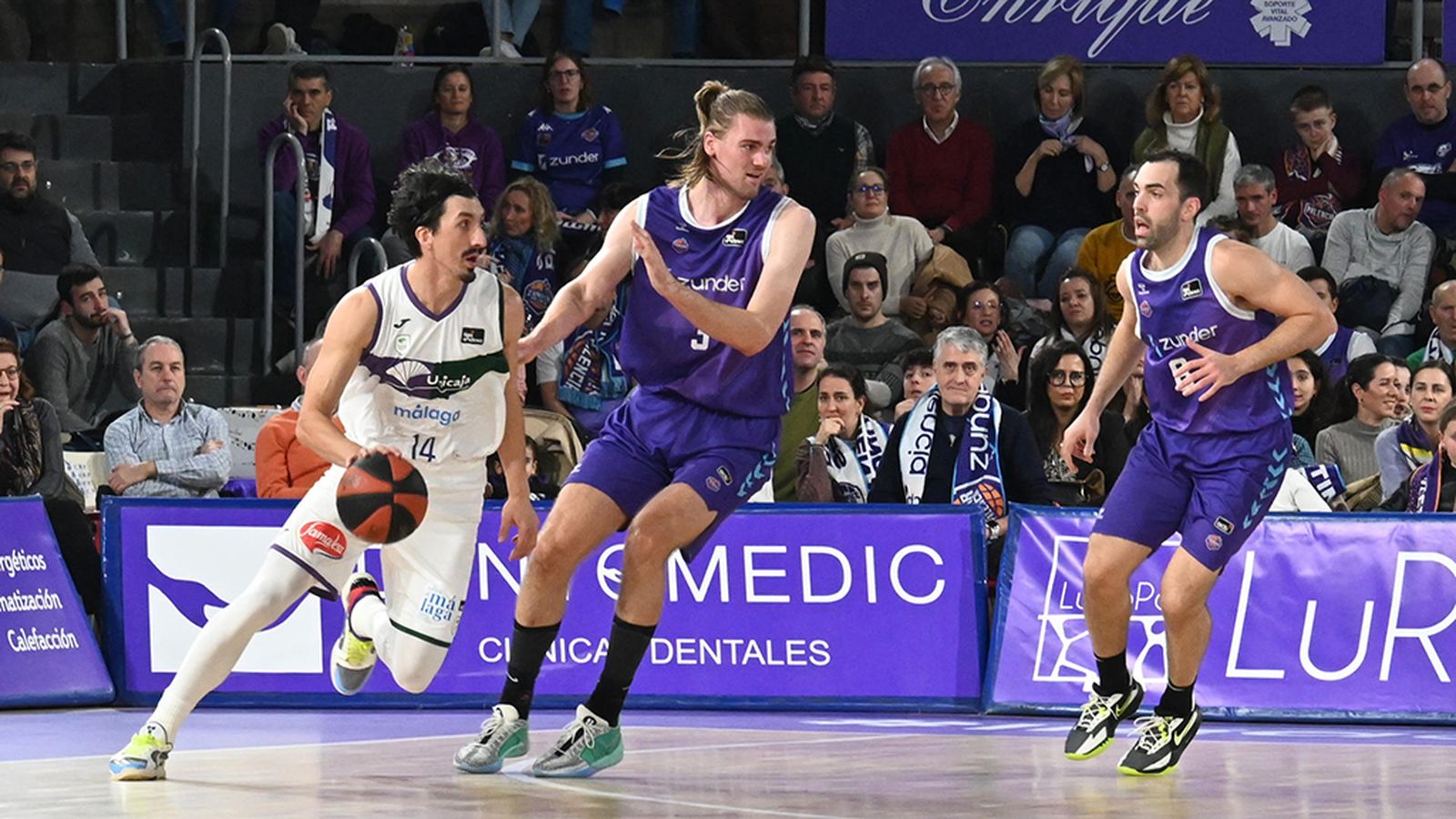 tapa unicaja