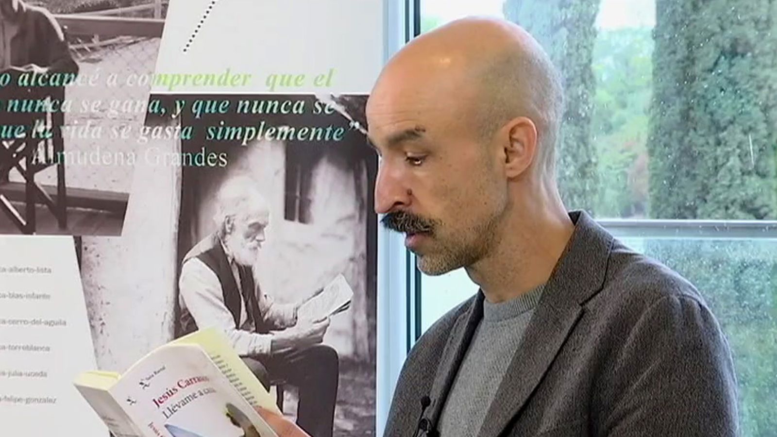 Llévame a casa, la novela de Jesús Carrasco sobre la responsabilidad de cuidar a los padres