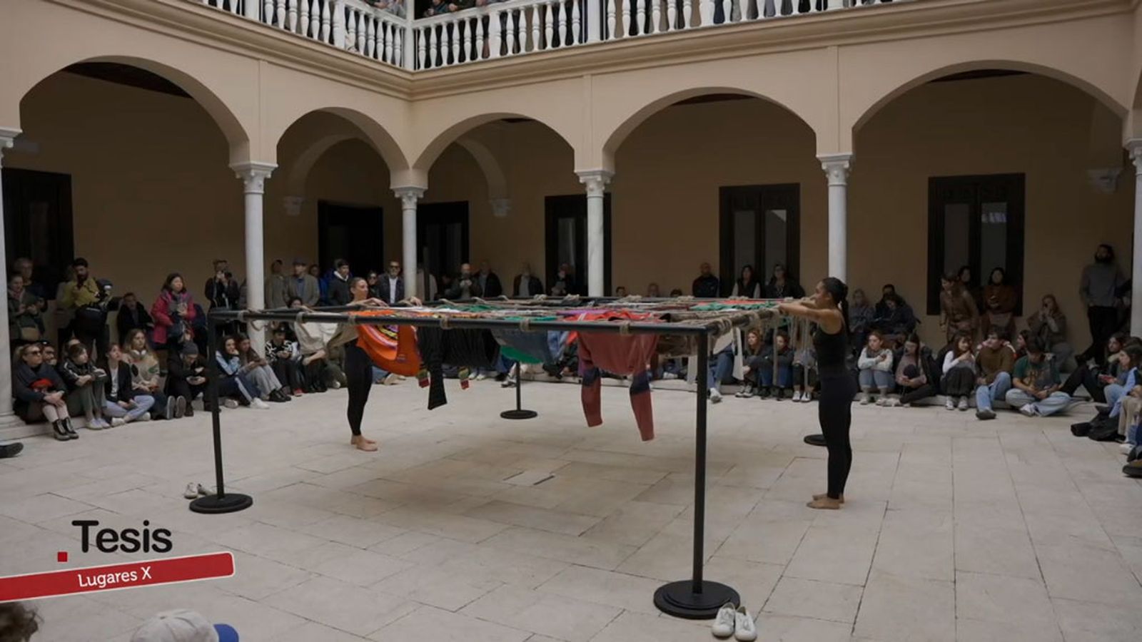 Danza bajo la mirada de Picasso