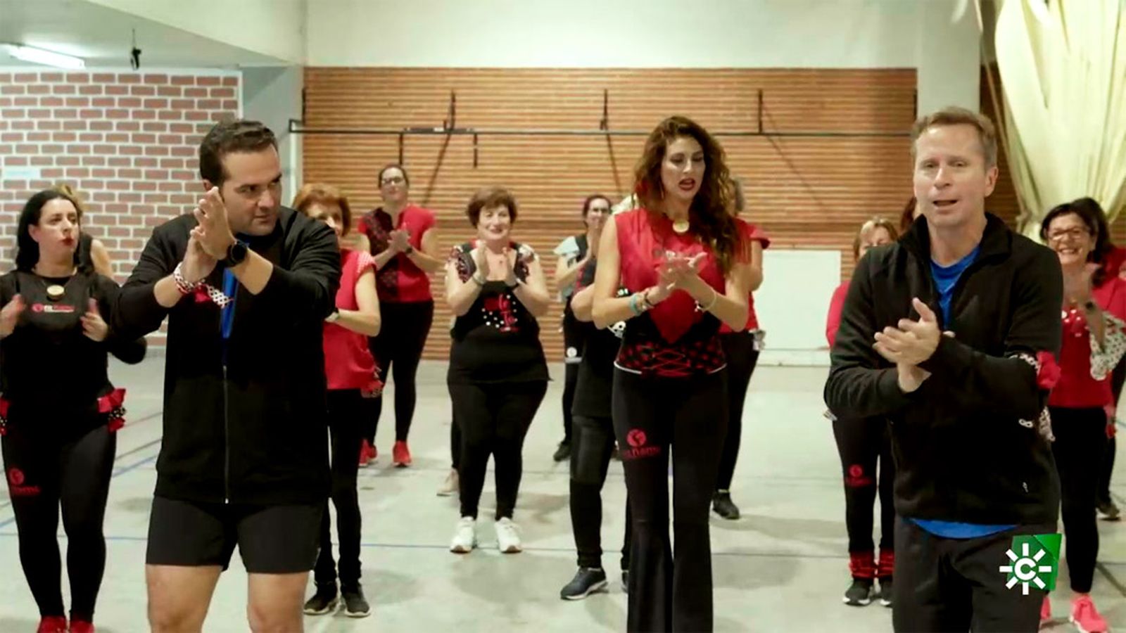 ¿Están tan en forma Los Compadres como para ser monitores de gimnasio?