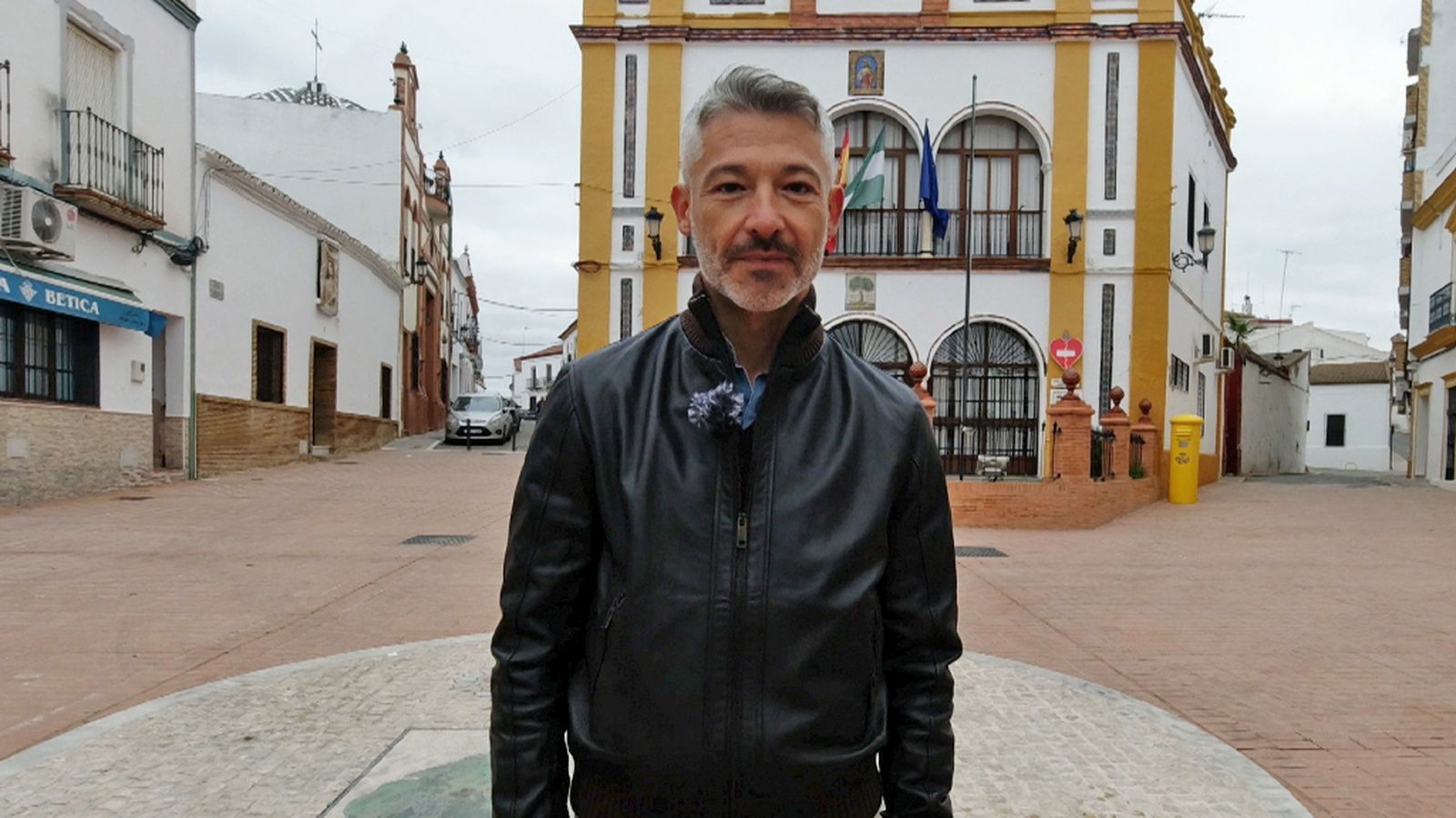 Giuseppe dejó Bari para estar con su hijo en Huévar del Aljarafe