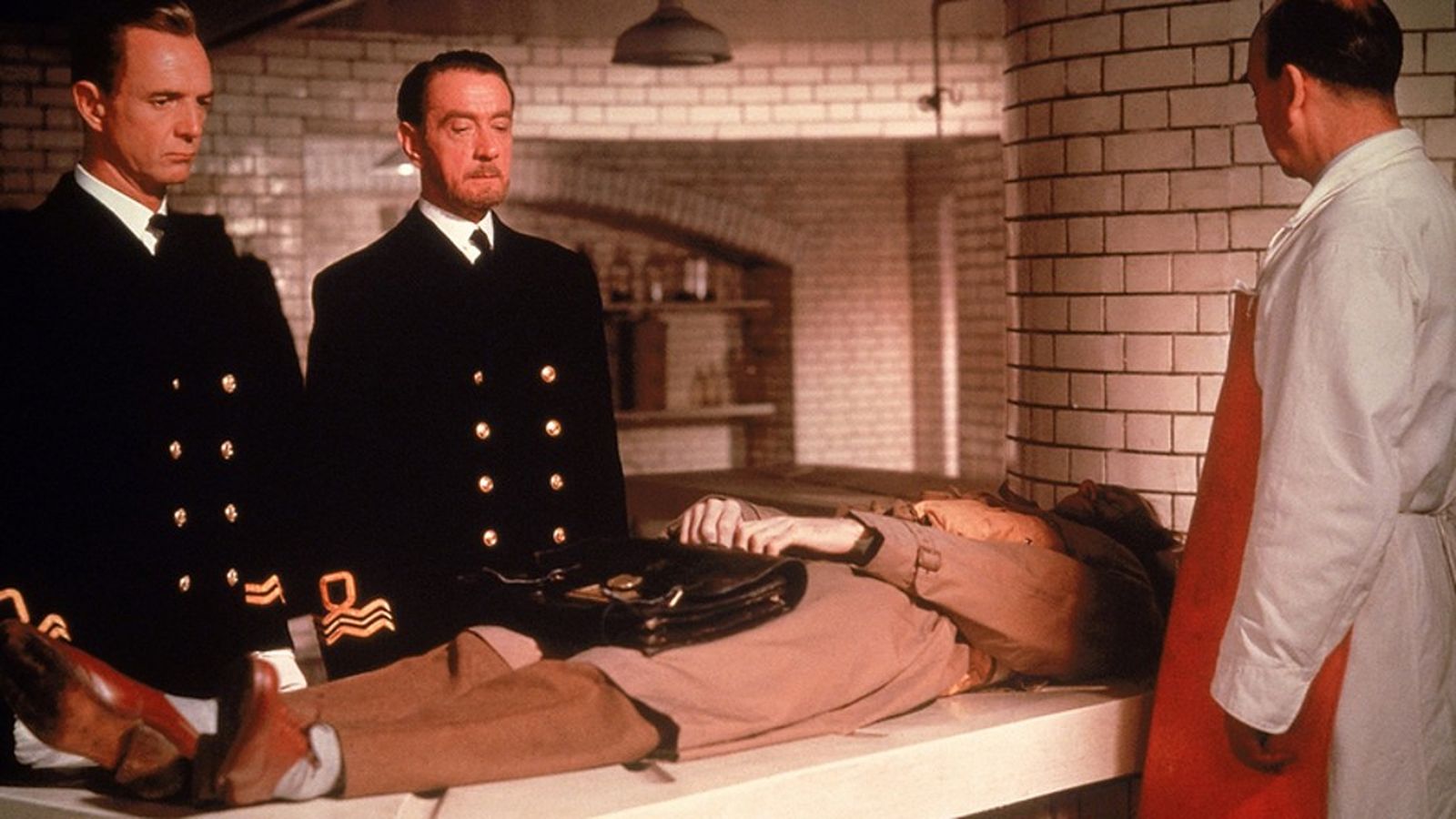 Cine, El hombre que nunca existio, 17 mayo